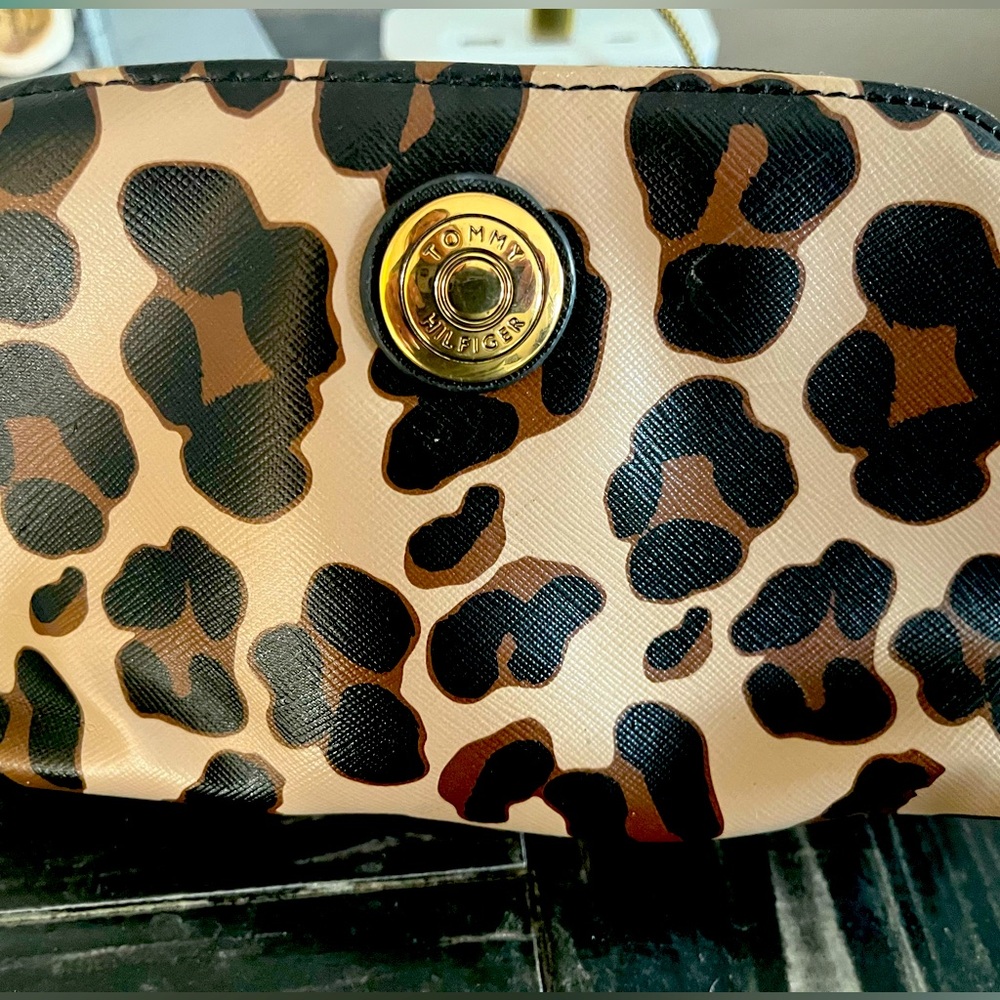 Tommy Hilfiger Leopard Print Women's Bag